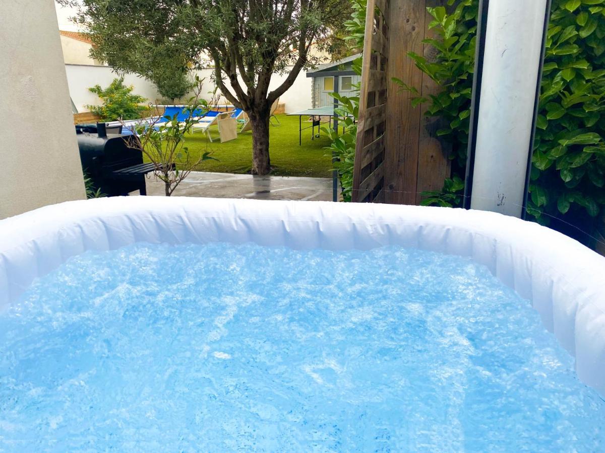 Carcalove - Pool, Billard & Jacuzzi - 10pax *